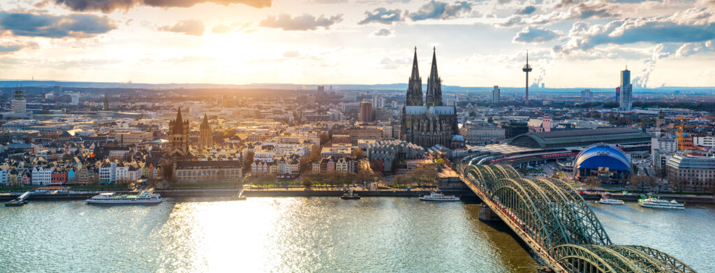 Panoramabild der Stadt Köln.
